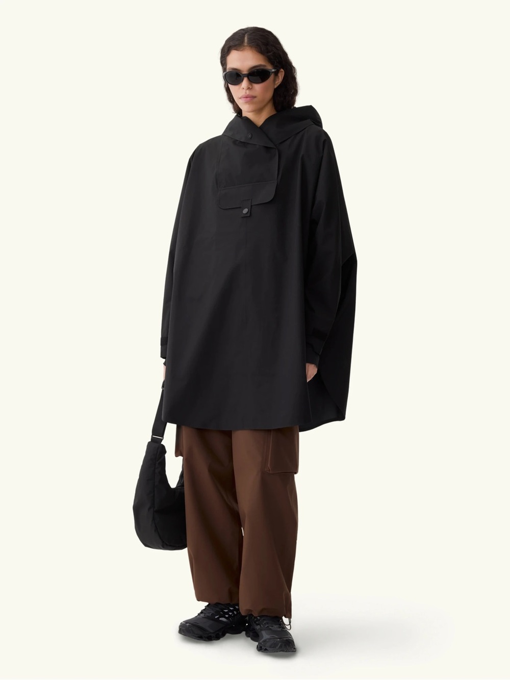 Blst Waterproof Poncho Rain Jacket - Lightweight in Black Size Small